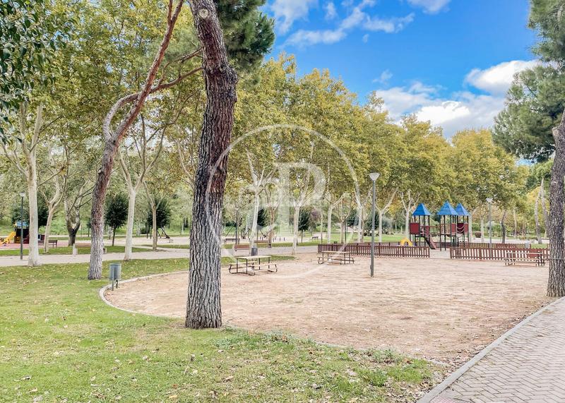 Foto 777dad72-7406-4234-a81f-c85c508fd644. Terreno residenziale in Pueblo Pozuelo de Alarcón