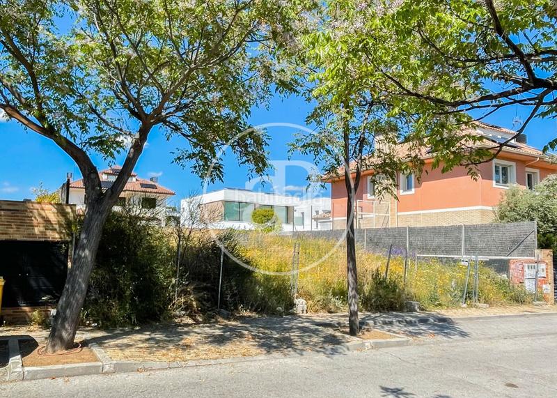 Foto a61ee6a2-5c1d-4ab0-8bd8-98ddb1824321. Terreno residenziale in Pueblo Pozuelo de Alarcón