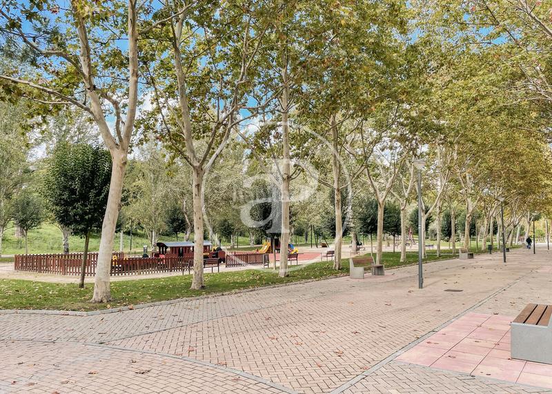 Foto d14ec831-a055-4868-9c10-42ad5b7ca251. Terreno residenziale in Pueblo Pozuelo de Alarcón