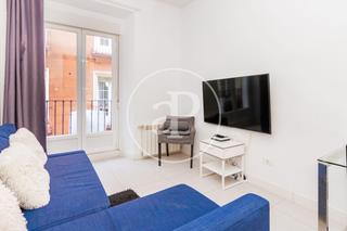 Piso  C. de la luna. Piso en venta en calle luna