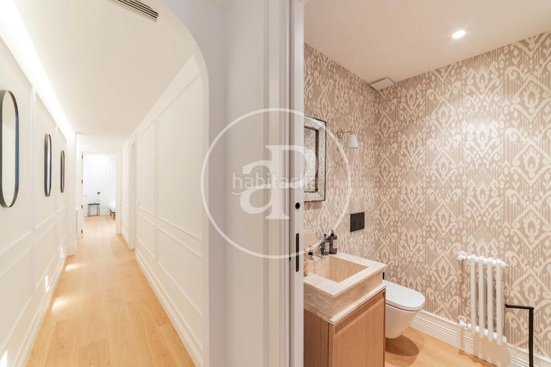 Foto 0c935776-1e22-4c12-b55d-ab73c4e6f368. Rent flat with heating in Jerónimos Madrid