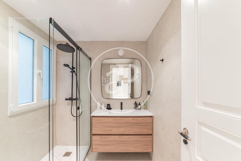 Foto dfcb7692-a5b4-430a-9027-3cf1943446e0. Rent flat with heating in Jerónimos Madrid