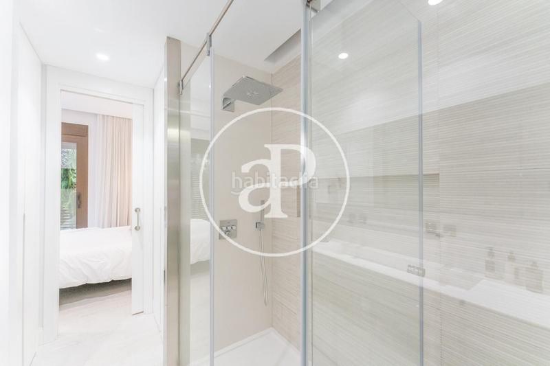 Foto 10a6ba1a-c594-42b0-8d18-bbf47d985fb9. Dúplex  en venta en Jerónimos en Jerónimos Madrid