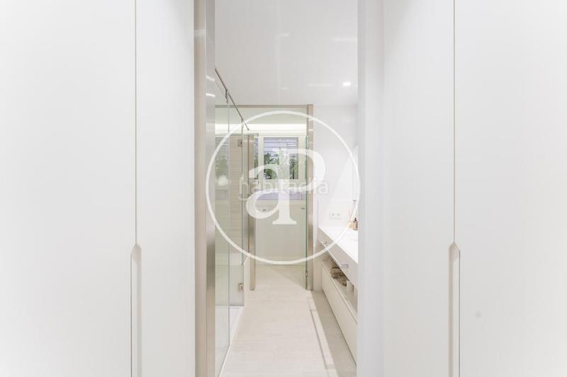 Foto a7156093-d27a-4070-948a-ea015e7d462e. Dúplex  en venta en Jerónimos en Jerónimos Madrid