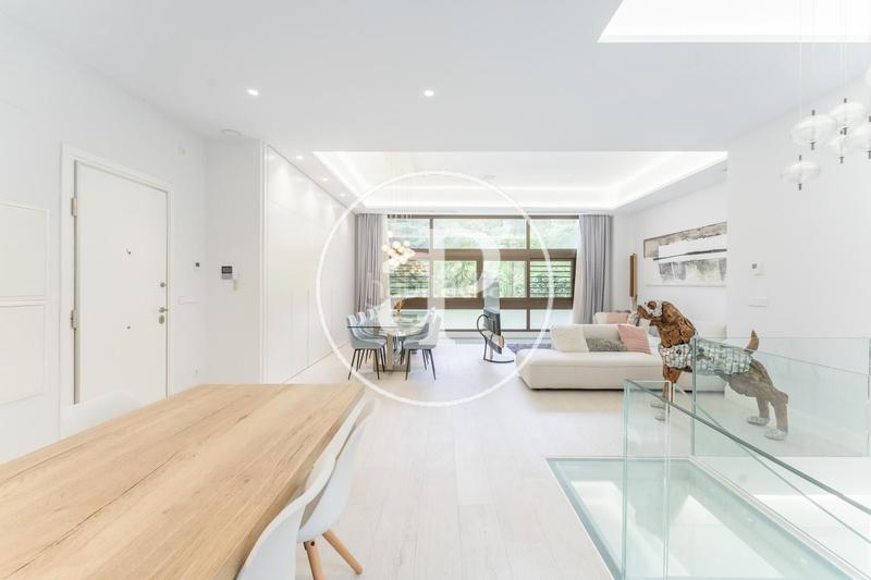 Foto aafe4de8-60ee-4735-8205-41bb8046cecb. Dúplex  en venta en Jerónimos en Jerónimos Madrid