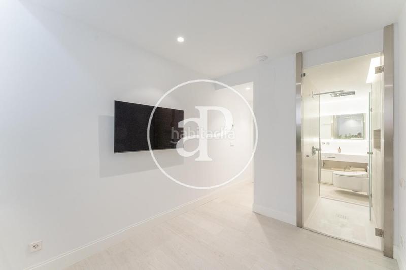 Foto bcc7474d-fb42-44e5-a66e-a5b8e0eff2f4. Dúplex  en venta en Jerónimos en Jerónimos Madrid