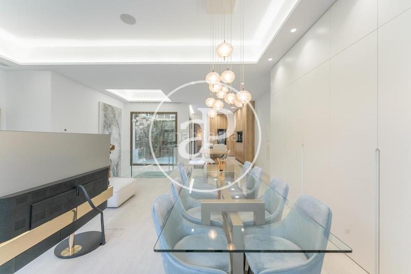 Foto e579285d-d450-4e17-81a0-c275e3fba2fe. Dúplex  en venta en Jerónimos en Jerónimos Madrid