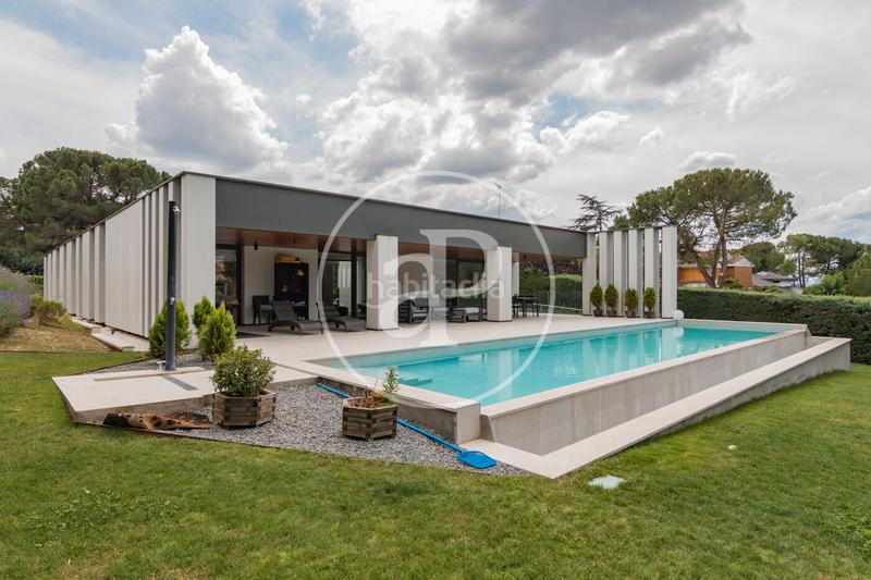 Foto 83131e3b-f665-4a66-b67b-90da26a2eda3. Casa amb calefacció aparcament piscina a Bonanza Boadilla del Monte