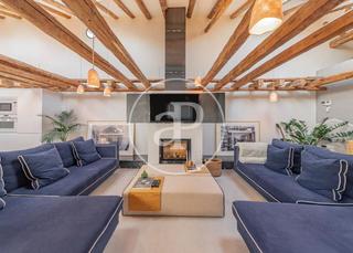 Rent Penthouse  C. de gravina. Atico en alquiler en justicia