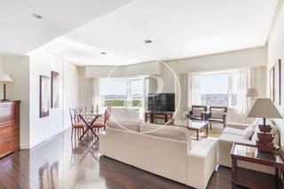 Location Appartement  Pl. de españa. Piso en alquiler en plaza de españa