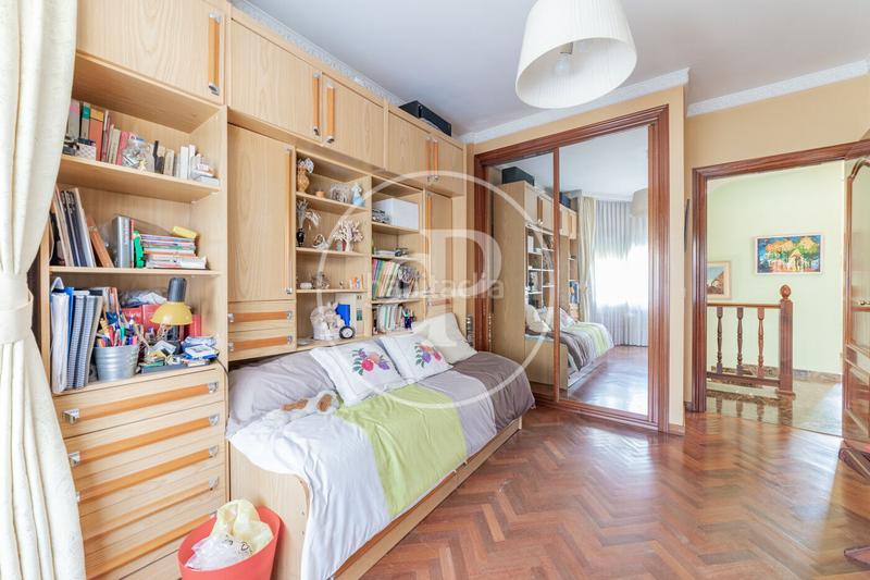 Foto 53b83bf5-dc2d-433a-bc60-c2f68af2c0de. Casa chalet en venta en pozuelo de alarcon en Pueblo Pozuelo de Alarcón