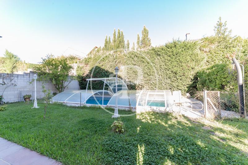 Foto 665a8cb9-cd14-422c-92ed-b8793294ddc6. Casa chalet en venta en pozuelo de alarcon en Pueblo Pozuelo de Alarcón