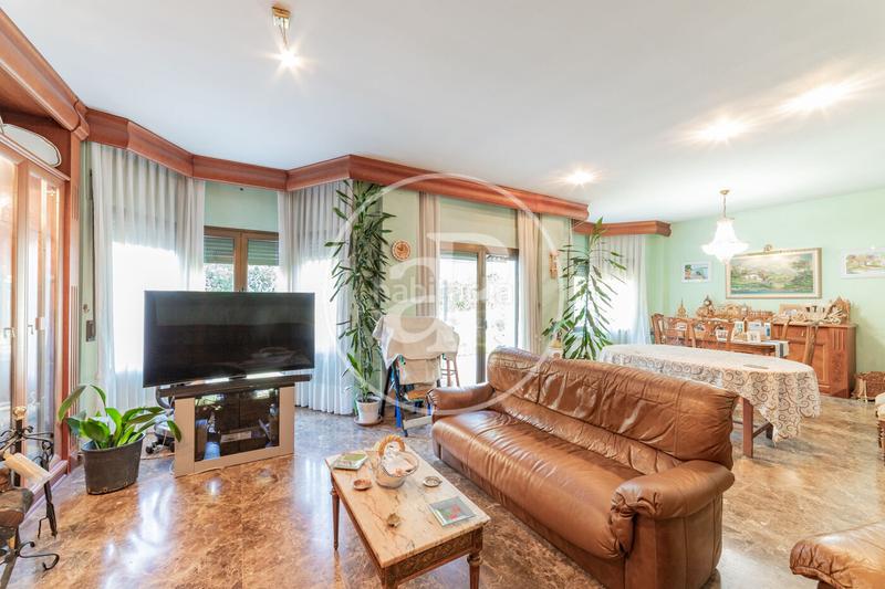 Foto 84576f43-d80c-4863-b155-c6ae99061612. Casa chalet en venta en pozuelo de alarcon en Pueblo Pozuelo de Alarcón