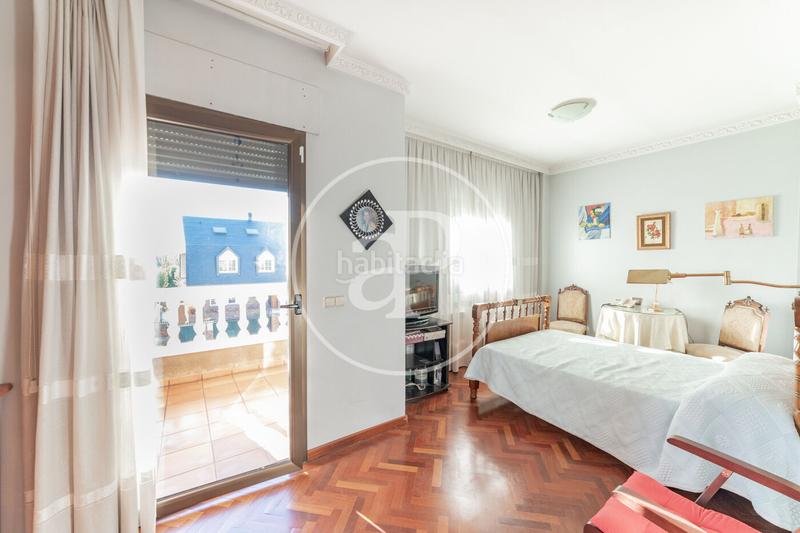 Foto e5d9a6d3-fead-4a7b-8e34-dd08ea33cd4d. Casa chalet en venta en pozuelo de alarcon en Pueblo Pozuelo de Alarcón