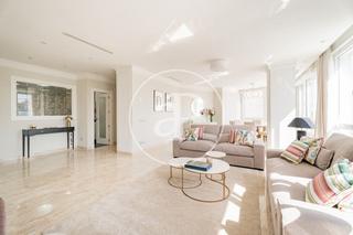 Location Appartement à El Viso. Piso en alquiler en el viso