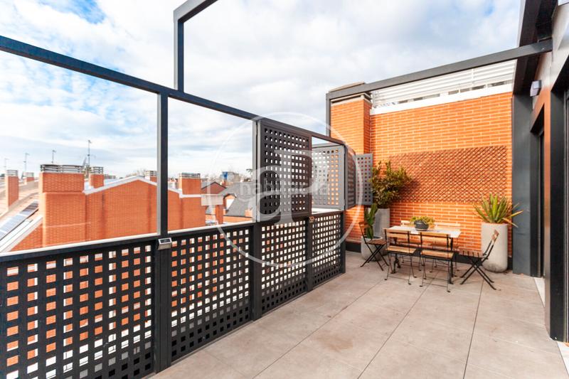 Foto 926571cd-8212-49f3-b400-268076c23e14. Location attique avec chauffage parking piscine dans Madrid
