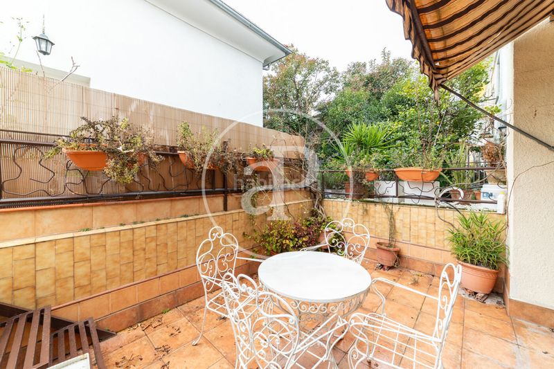 Casa pareada casa en venta en Fuente del Berro en Madrid