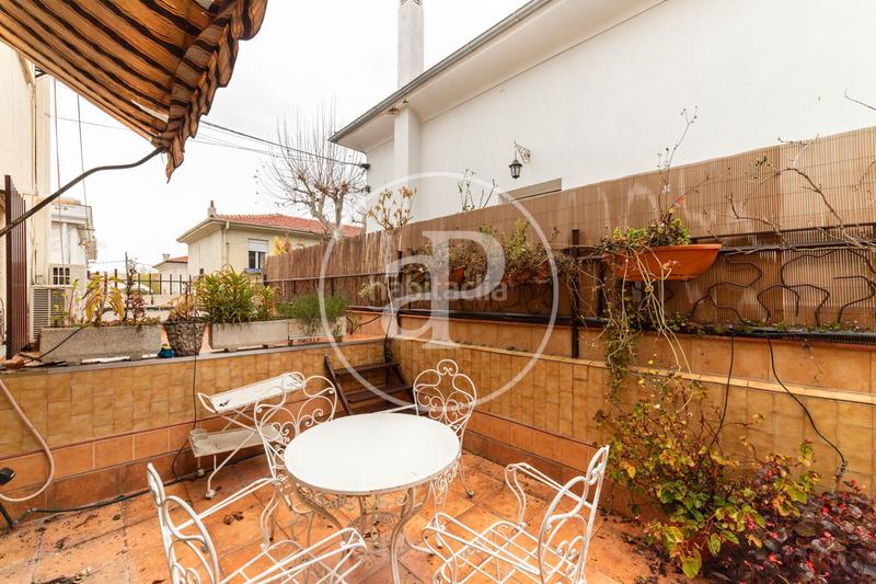 Foto 16ecf209-8625-4d90-a963-74087b56317e. Casa pareada  en venta en Fuente del Berro en Madrid