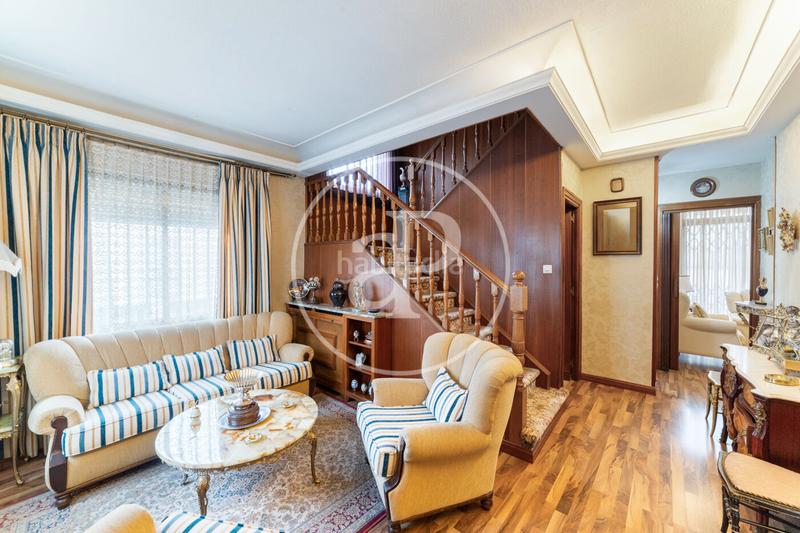 Foto 23f38906-62dd-41eb-971d-9dd00a07bb10. Casa pareada  en venta en Fuente del Berro en Madrid