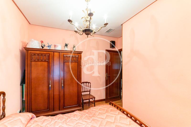 Foto 38b085d1-e996-48f3-b3fe-42fb563de74e. Casa pareada  en venta en Fuente del Berro en Madrid