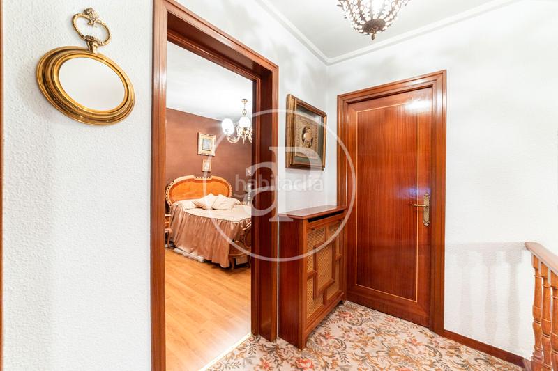 Foto 573f25a9-faf3-4c18-aeb9-09a5604231df. Casa pareada  en venta en Fuente del Berro en Madrid