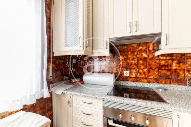 Foto a31cccc1-fadf-405d-94ea-1049b2428872. Casa pareada  en venta en Fuente del Berro en Madrid