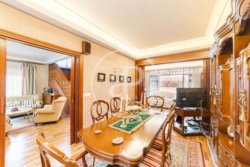 Foto e9d7fa74-ea49-4d42-996f-1273a4dfeb62. Casa pareada  en venta en Fuente del Berro en Madrid