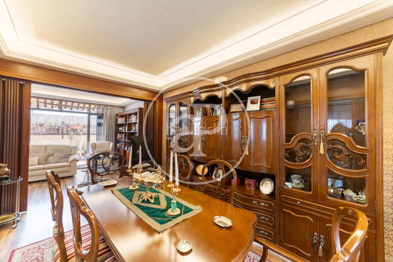 Foto f95f8caa-e0f3-4253-b73b-a58790adeccc. Casa pareada  en venta en Fuente del Berro en Madrid