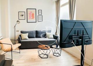 Pis  Cl. del marqués de sta. ana. Piso en venta en malasaña