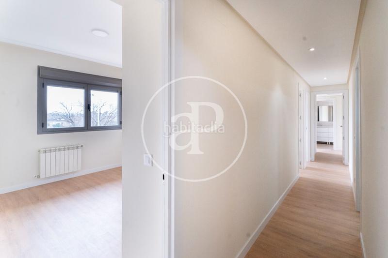 Foto 28a5d80f-4d9c-47fc-bccb-8c6a453fdbe9. Rent flat with heating parking pool in Valdemarín Madrid