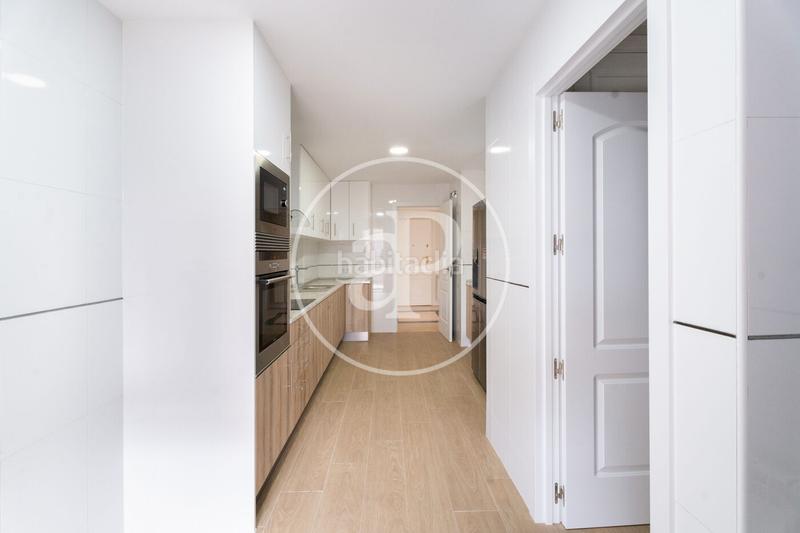 Foto 5899ae2a-d7ac-474f-b088-37ccf1df19c1. Rent flat with heating parking pool in Valdemarín Madrid