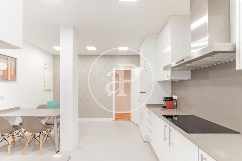 Foto e418b561-5785-4a4a-bb67-7b4ccd578fbf. Location appartement avec chauffage parking dans El Viso Madrid