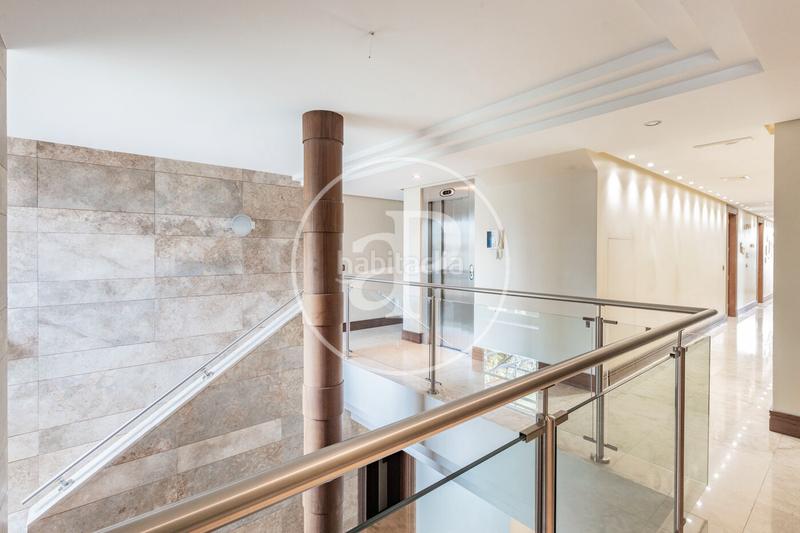 Foto b9fce444-1e75-4573-8739-f81ab0b83756. Casa amb calefacció aparcament piscina a Conde Orgaz - Piovera Madrid
