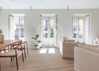 Pis a Universidad-Malasaña. Piso en venta en malasaña