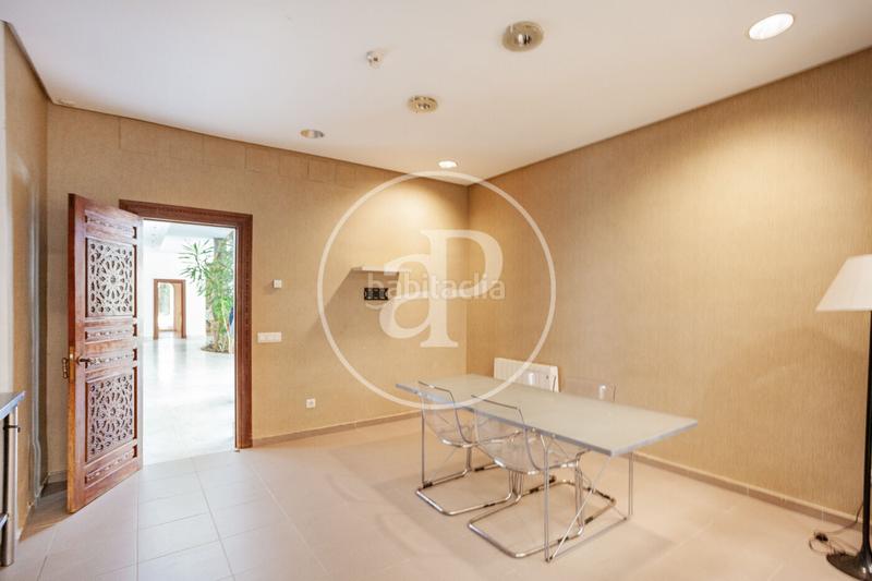Foto 4659d556-d321-415b-9ee1-38ee903ea11d. Casa amb calefacció aparcament piscina a Pueblo Pozuelo de Alarcón