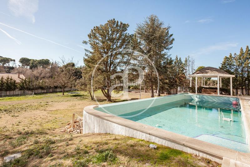 Foto df52a9bc-0ee7-4a1e-89a8-0e6abb1d4dbe. Casa amb calefacció aparcament piscina a Pueblo Pozuelo de Alarcón