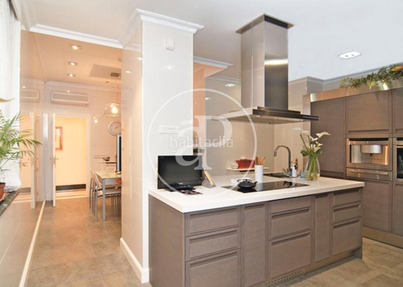 Foto affa6066-f71d-474b-85e9-96531f12ba70. Pis amb calefacció a Valdeacederas Madrid