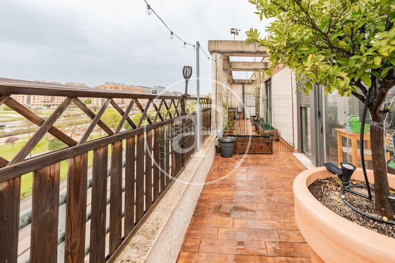 Foto 38044446-1bb7-497f-a45d-d3ccea84b842. Attico con riscaldamento parcheggio piscina in Las Tablas Madrid