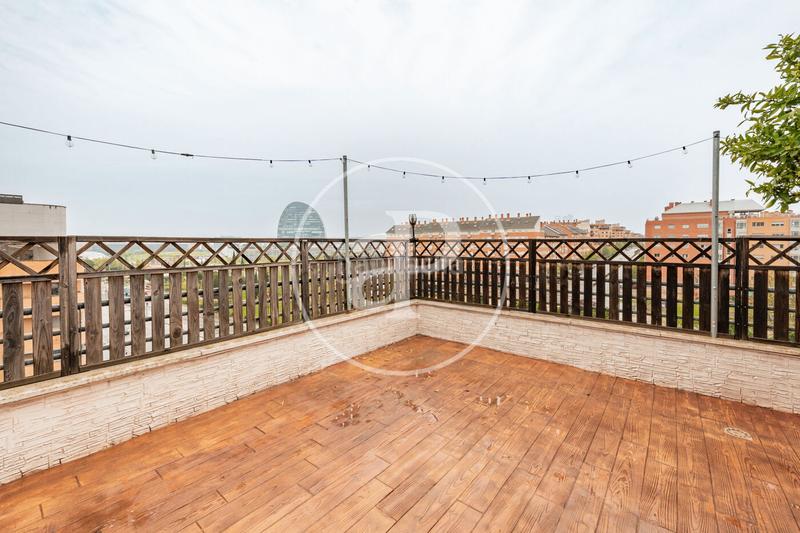 Foto 77dcb5c7-415d-4675-9999-5ff7129c1075. Attico con riscaldamento parcheggio piscina in Las Tablas Madrid