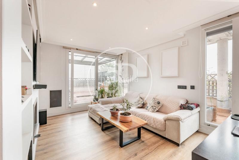 Foto a34a7509-0ad9-4293-8e13-0f4195ca57c3. Attico con riscaldamento parcheggio piscina in Las Tablas Madrid