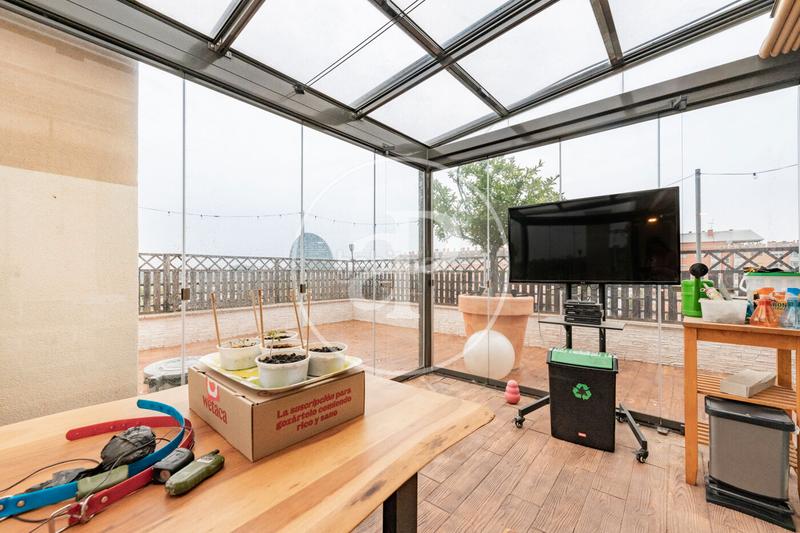 Foto ea3b3007-491e-4175-8784-455c6a41c94b. Attico con riscaldamento parcheggio piscina in Las Tablas Madrid