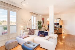 Piso en Jerónimos. Ático en venta en huertascortes