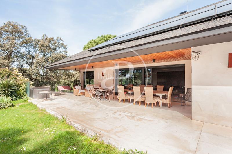 Foto 02e5802d-bd7c-4659-b515-23e4e2a14112. Casa amb calefacció aparcament piscina a Aravaca Madrid