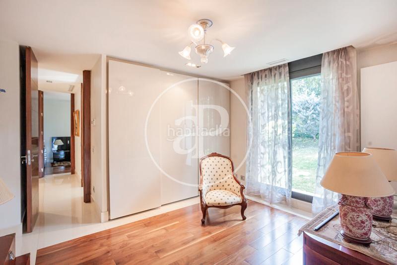 Foto 16f33083-be0d-4a98-9a98-9fac135487f6. Casa amb calefacció aparcament piscina a Aravaca Madrid