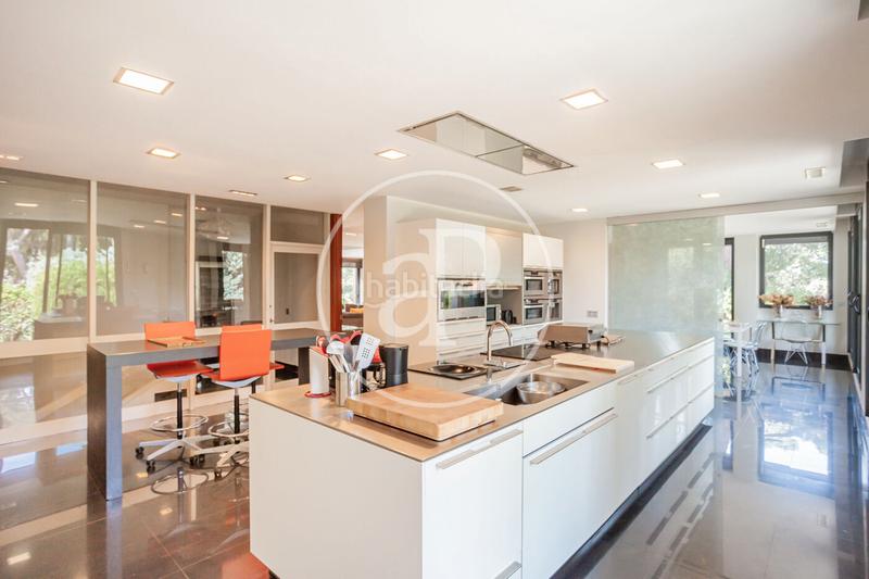 Foto 4dd0bb62-9a68-4622-9e3e-4ade8bac0717. Casa amb calefacció aparcament piscina a Aravaca Madrid