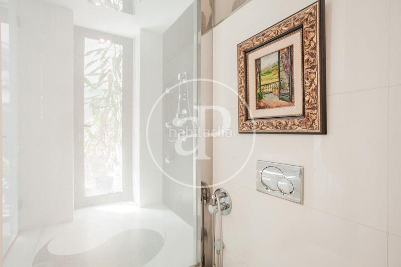 Foto 6112d7e0-6efa-43df-9a3a-61e4113385a0. Casa amb calefacció aparcament piscina a Aravaca Madrid