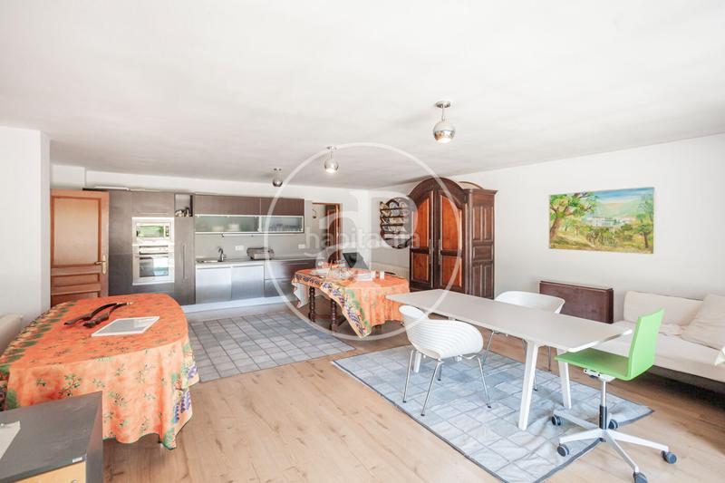 Foto 830aff57-cb43-4adb-a51e-00dbe1f0940b. Casa amb calefacció aparcament piscina a Aravaca Madrid