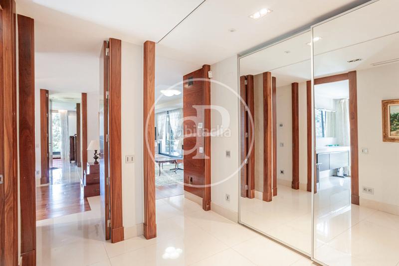 Foto 882060c1-24a6-4255-a420-ce586f950418. Casa amb calefacció aparcament piscina a Aravaca Madrid