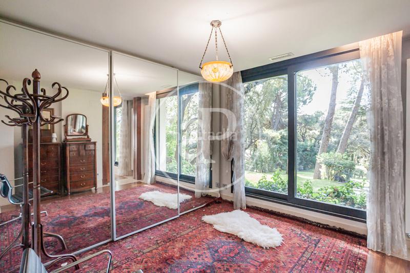 Foto c908c3fb-21b1-487d-a98a-018f0dc660c2. Casa amb calefacció aparcament piscina a Aravaca Madrid