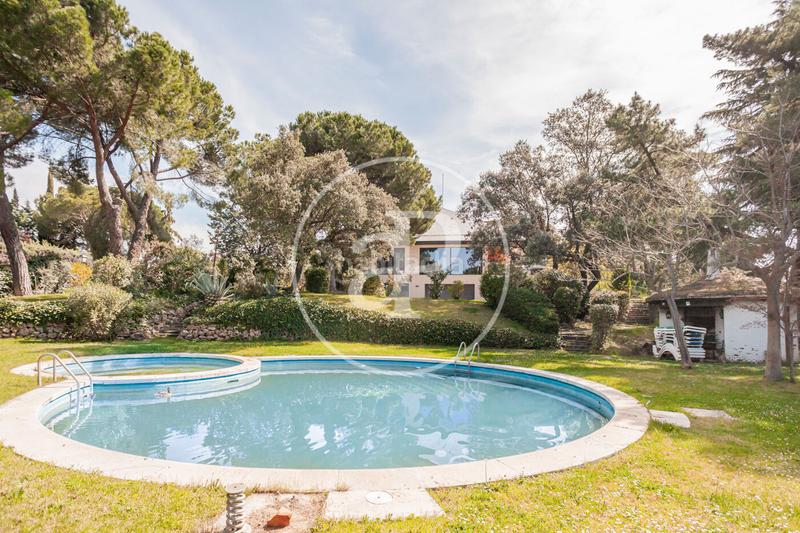 Foto e2e1ab33-d2d9-4bc9-8dd5-eb07f440c8c3. Casa amb calefacció aparcament piscina a Aravaca Madrid